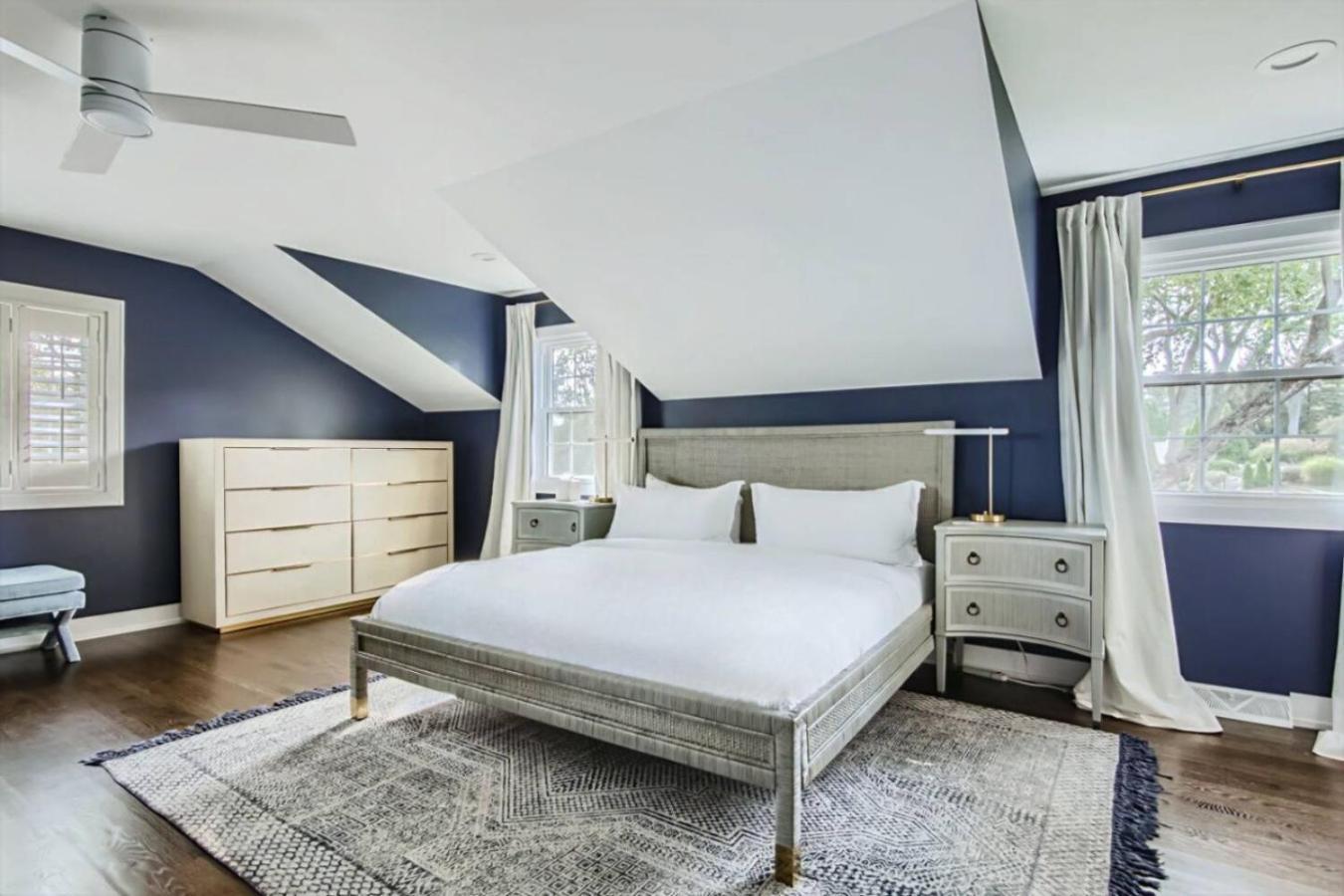 Spacious, Luxury Renovated Home With 4 Kings, Firepit Glen Ellyn Exterior foto